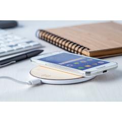 Bezdrátová nabíječka Energa