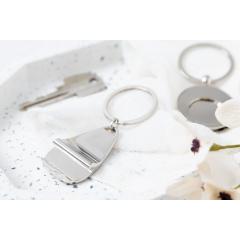 Přívěšek na klíče s otvírákem na láhve Kapka