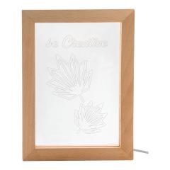 LED světeln&aacute; trofej Woodiframe