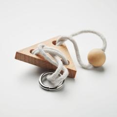 Hlavolam ve tvaru trojuhelníku NERVE